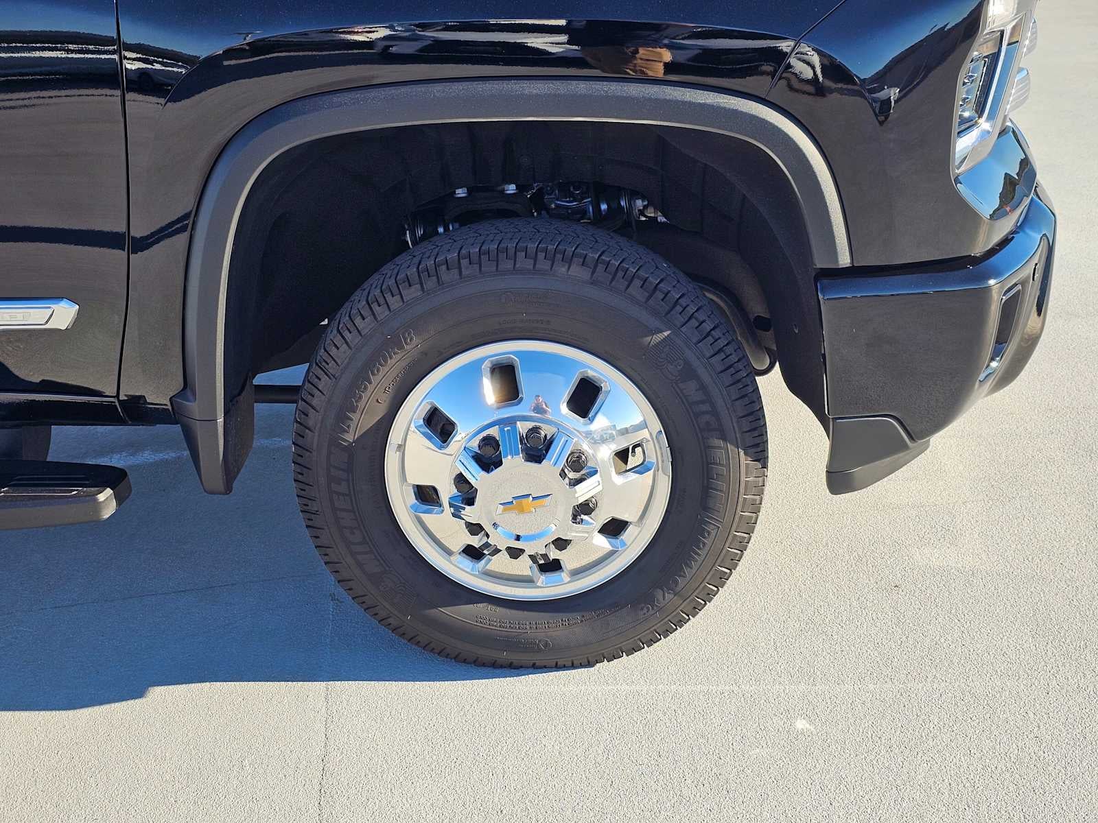 2025 Chevrolet Silverado 3500 HD High Country