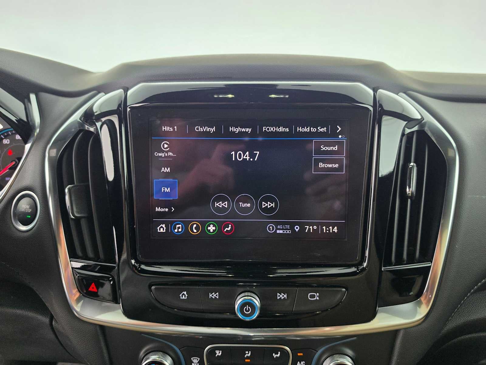 2023 Chevrolet Traverse LT Cloth