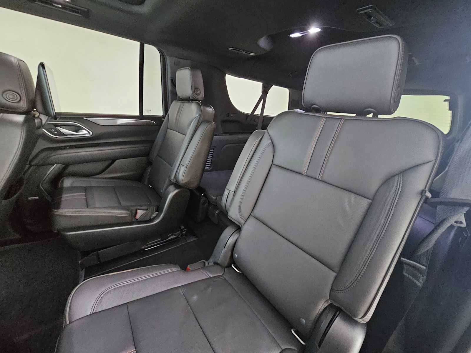 2021 Chevrolet Suburban RST