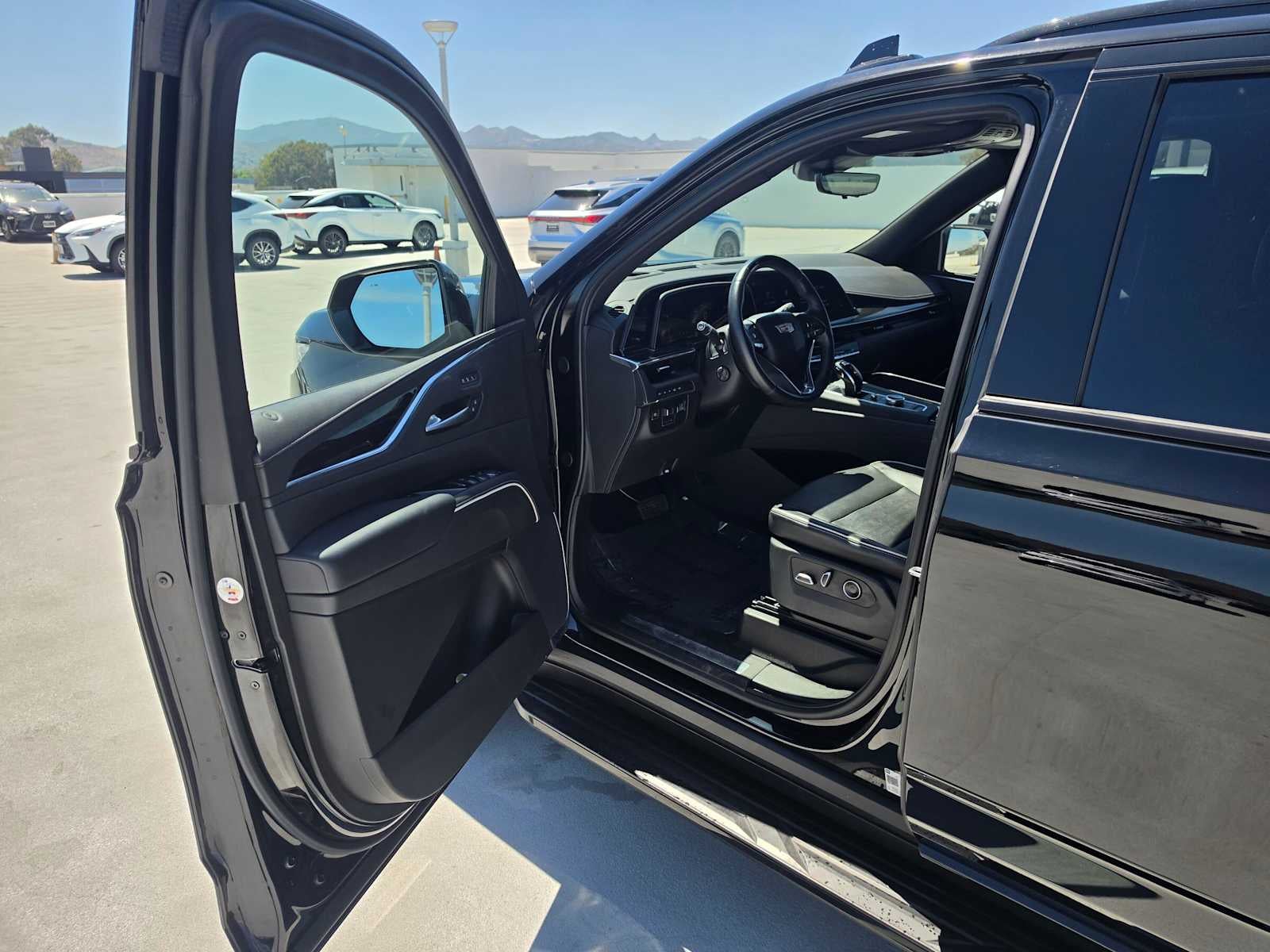 2024 Cadillac Escalade Sport