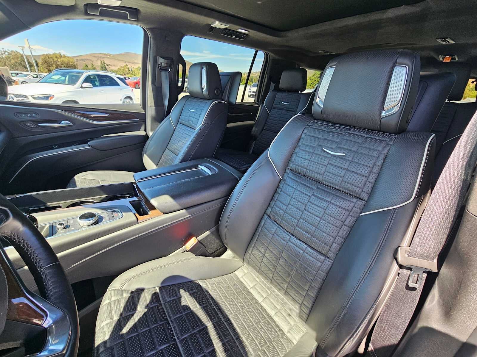 2024 Cadillac Escalade ESV Premium Luxury Platinum