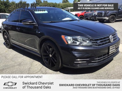 2017 Volkswagen Passat R-Line w/Comfort Pkg