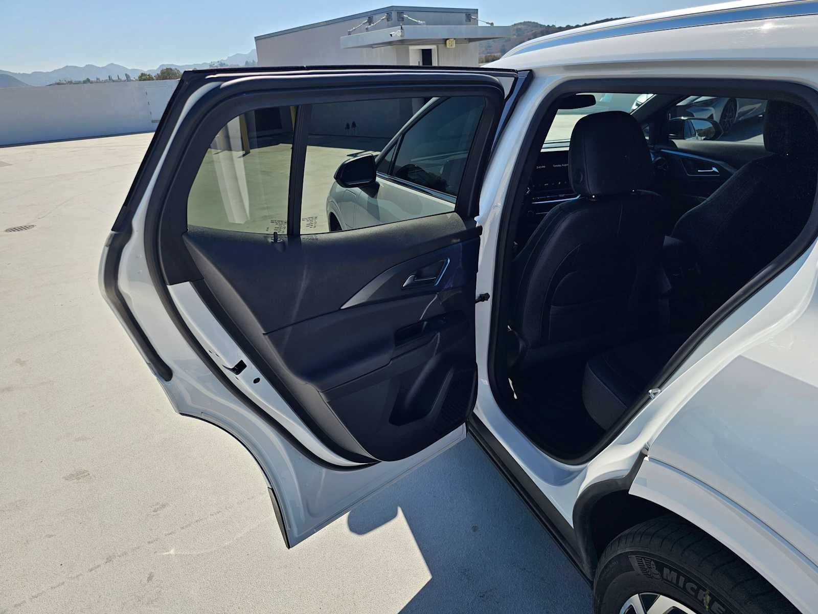 2024 Chevrolet Equinox EV 2LT