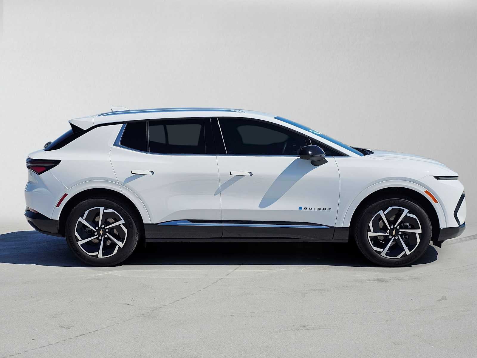 2024 Chevrolet Equinox EV 2LT