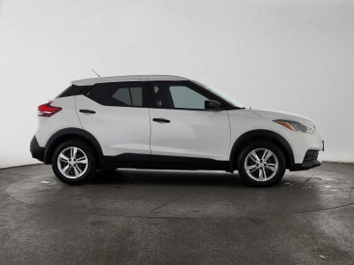 2020 Nissan Kicks S