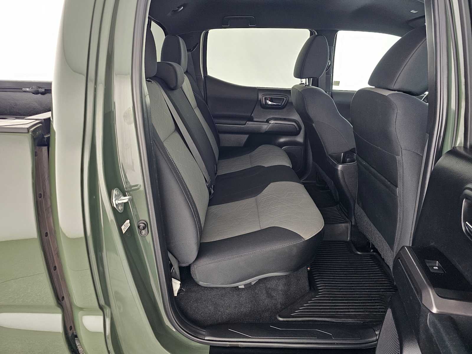 2022 Toyota Tacoma 4WD SR5