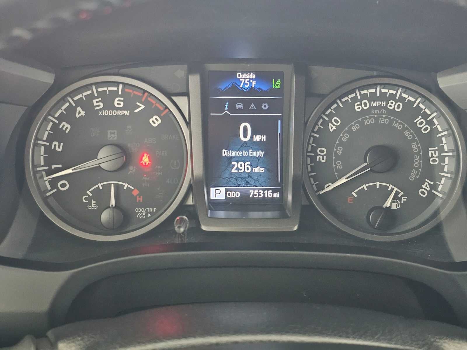 2022 Toyota Tacoma 4WD SR5