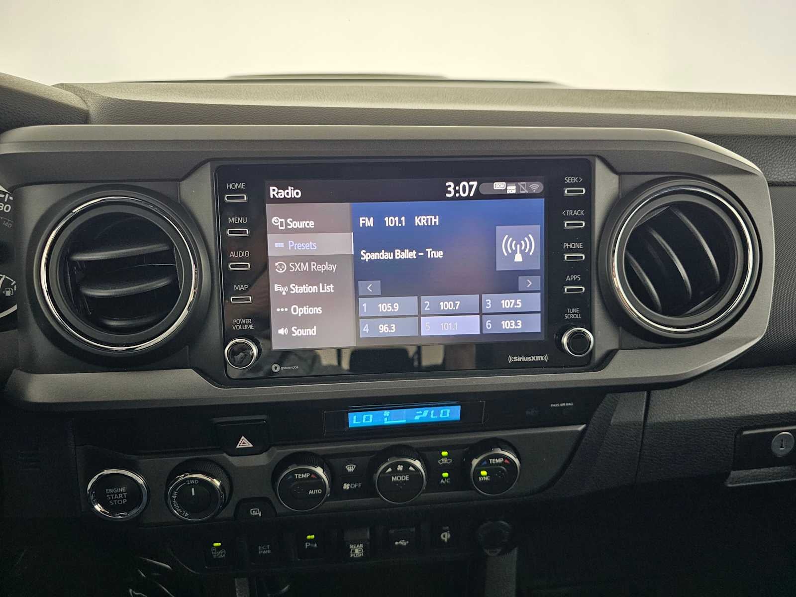 2022 Toyota Tacoma 4WD SR5