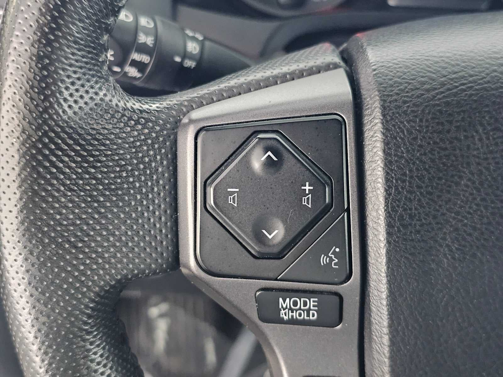 2022 Toyota Tacoma 4WD SR5