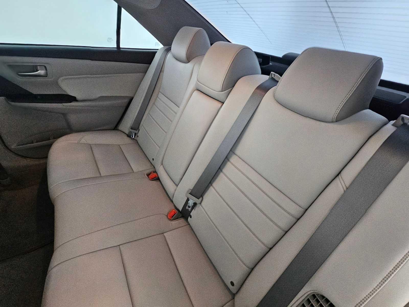 2015 Toyota Camry Hybrid LE