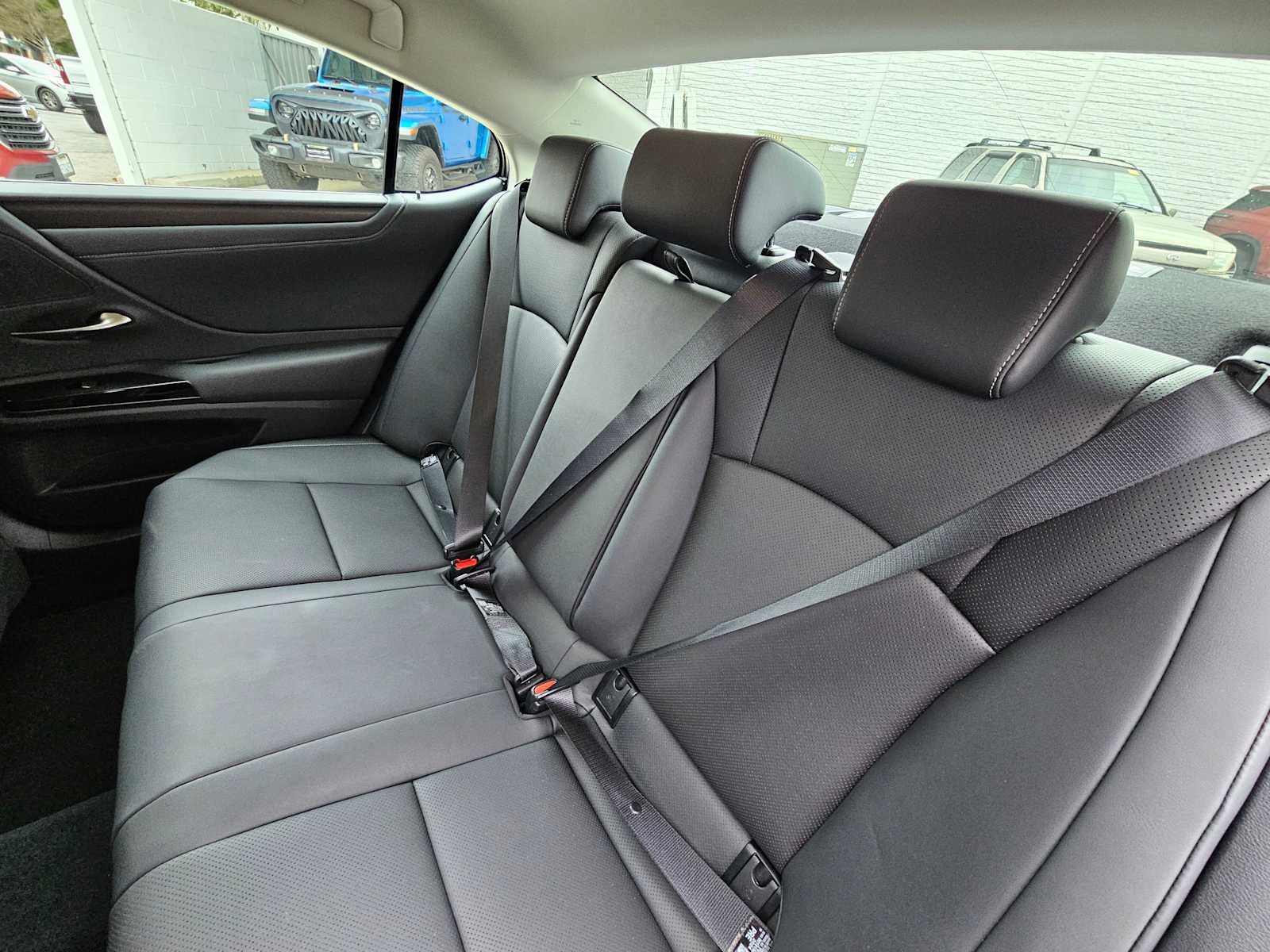 2024 Lexus ES ES 300h