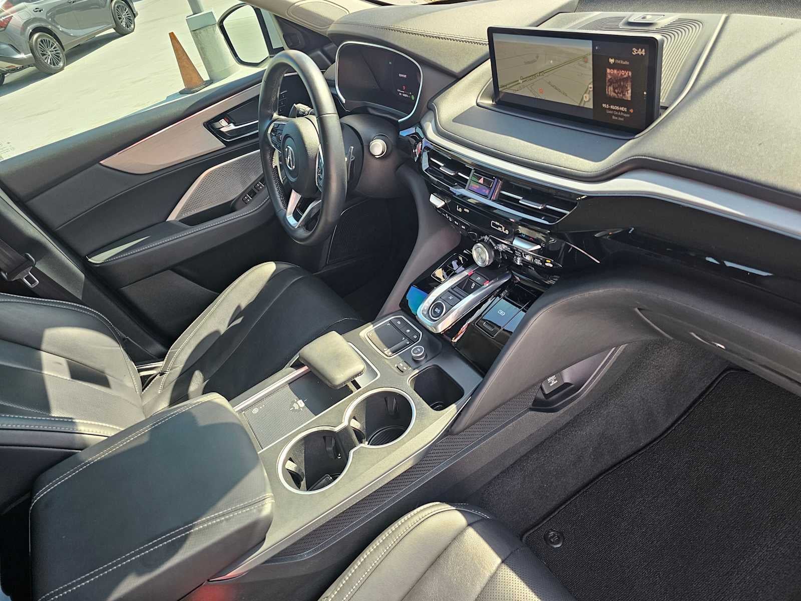 2023 Acura MDX w/Technology Package