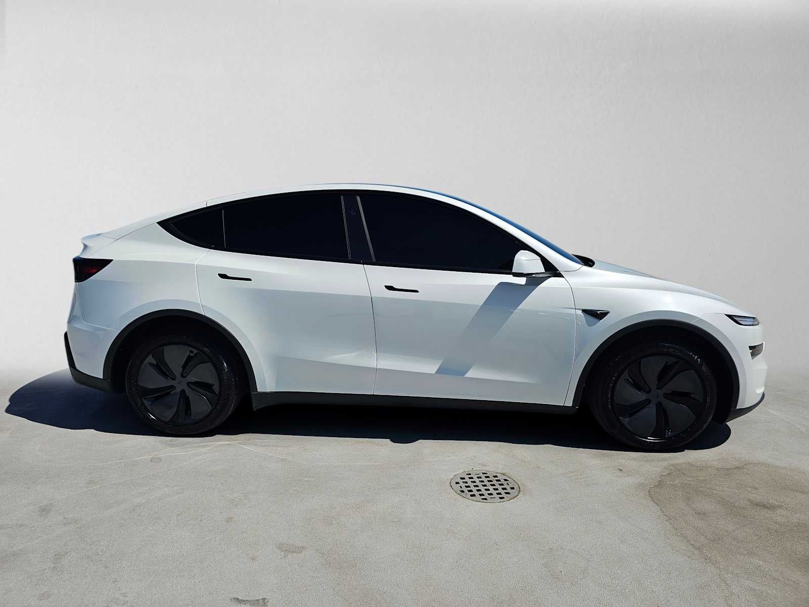 2026 Tesla Model Y Premium