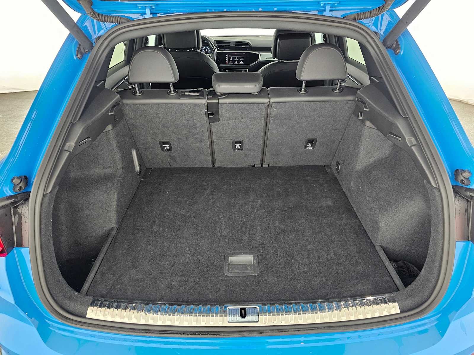 2020 Audi Q3 S line Premium