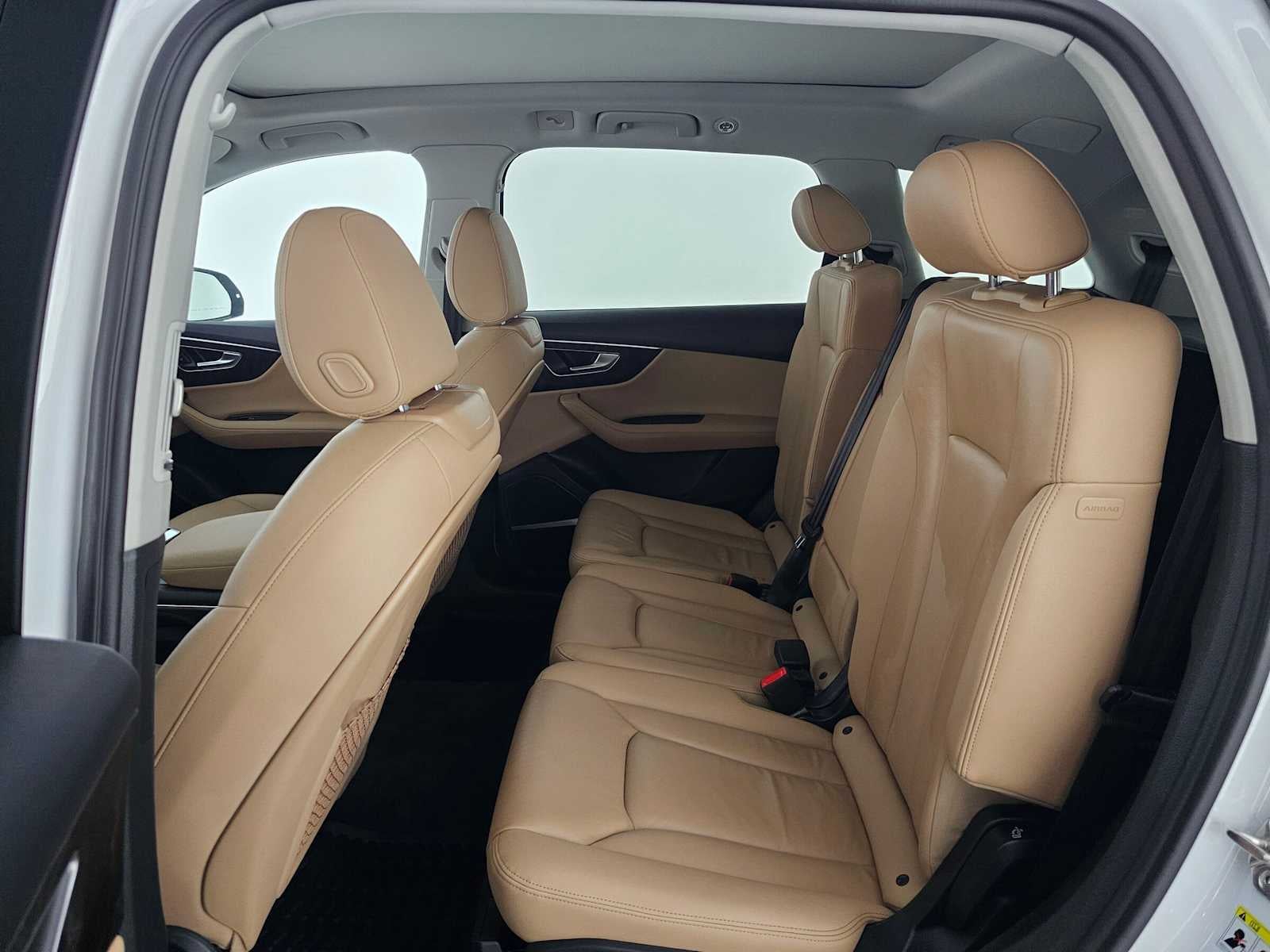 2023 Audi Q7 Premium Plus