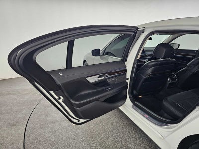 2022 BMW 7 Series 750i xDrive