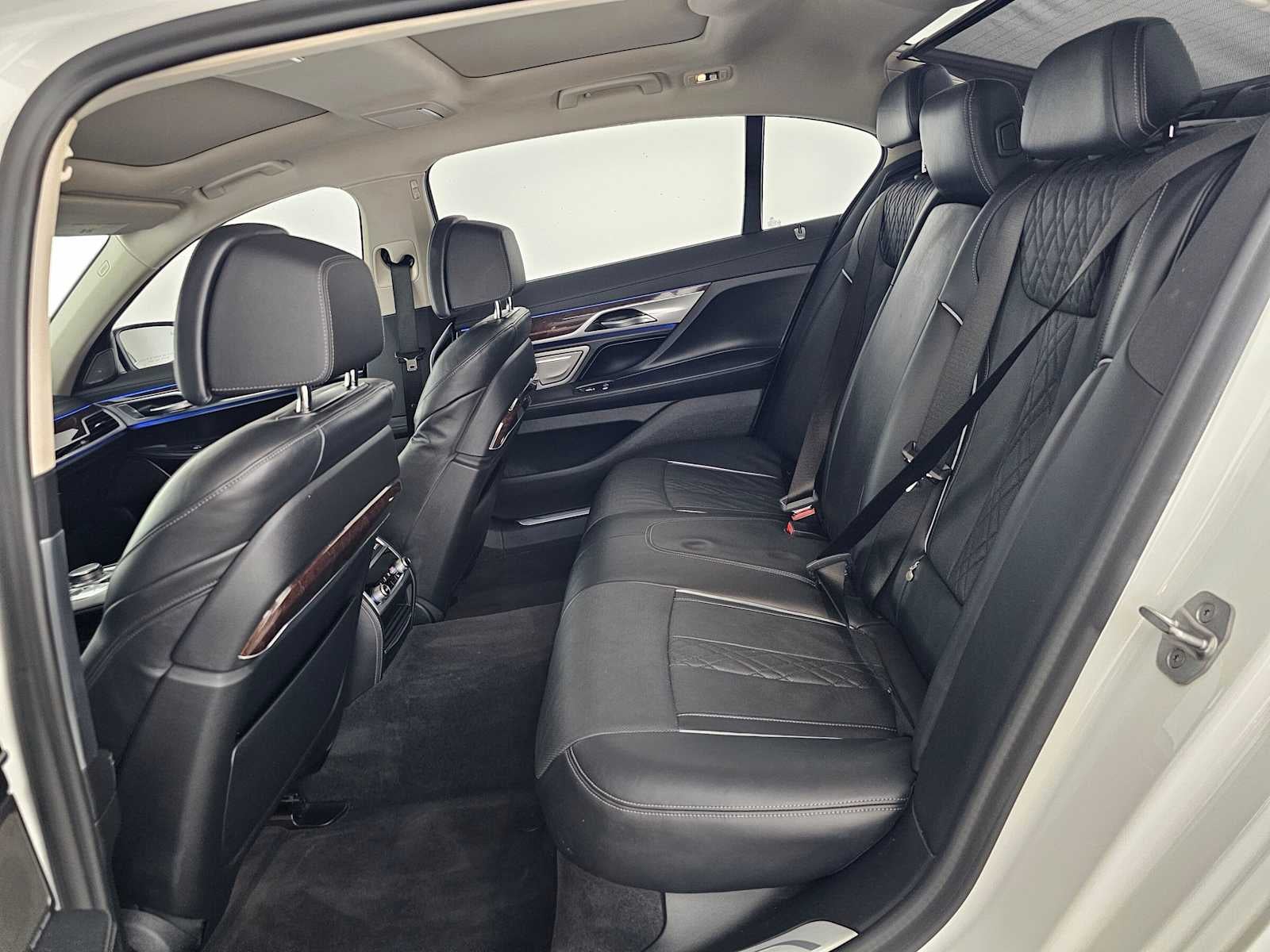 2022 BMW 7 Series 750i xDrive