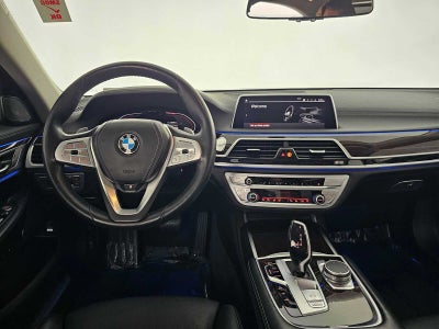 2022 BMW 7 Series 750i xDrive