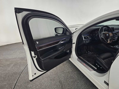2022 BMW 7 Series 750i xDrive