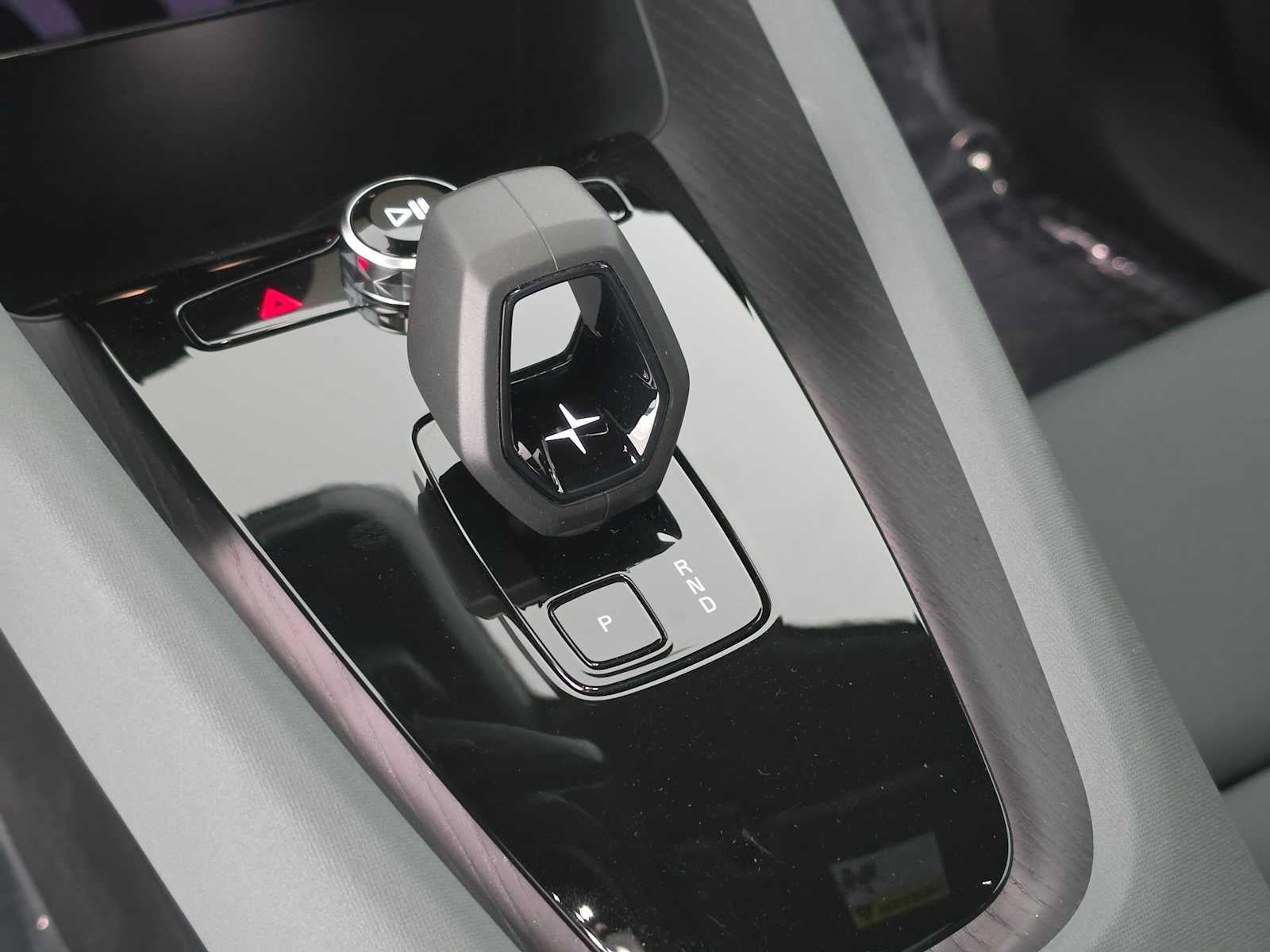 2024 POLESTAR 2 4DR SING MOTR LON