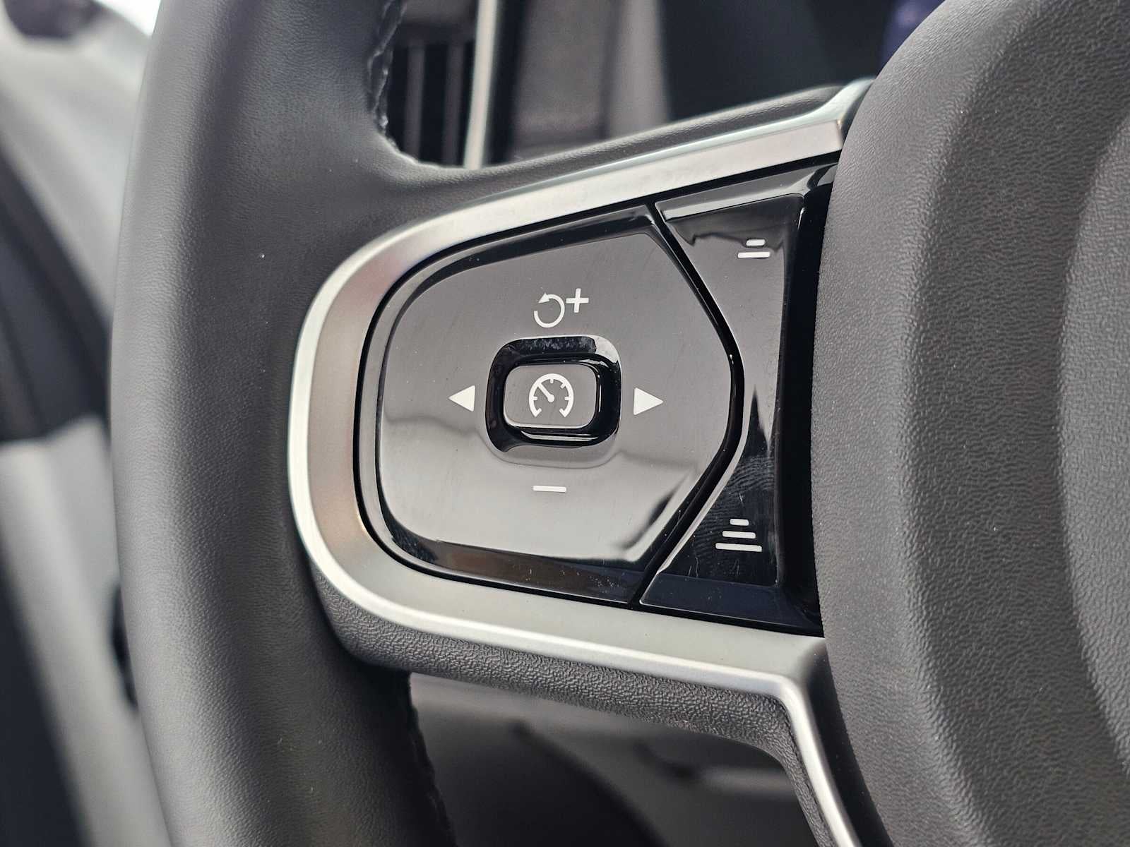 2025 Volvo XC90 Plus
