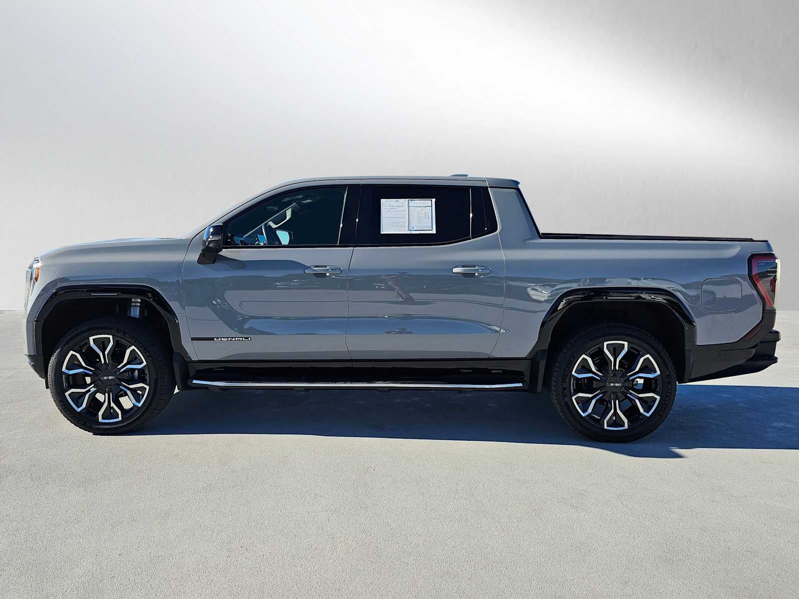 2024 GMC Sierra EV Denali Edition 1