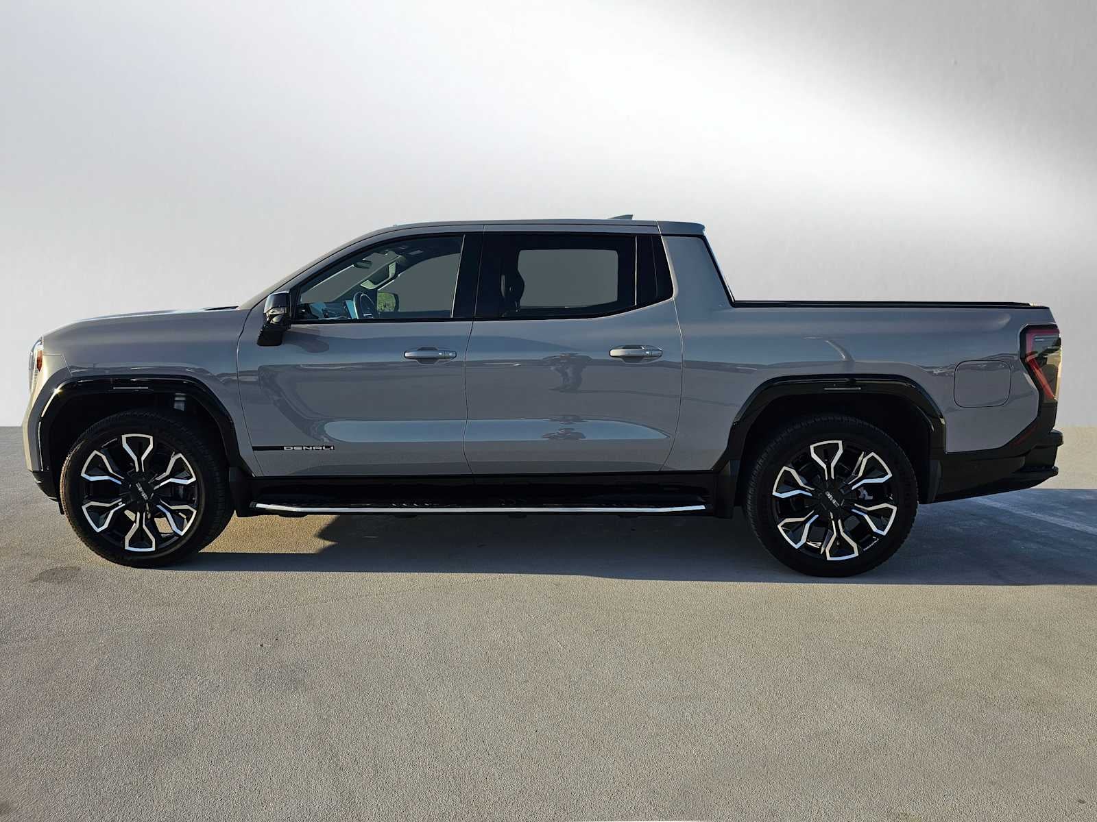 2024 GMC Sierra EV Denali Edition 1