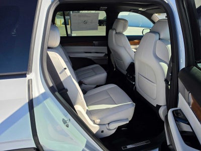 2027 Cadillac VISTIQ Luxury
