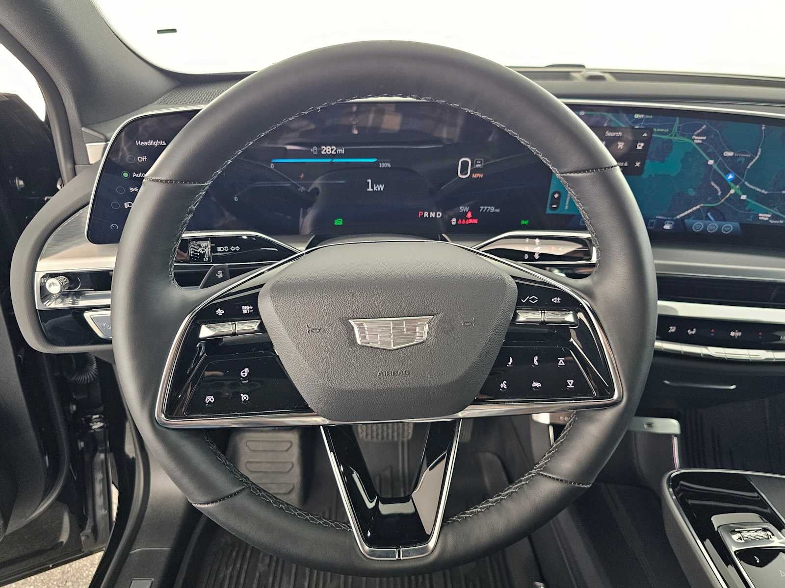 2025 Cadillac LYRIQ Luxury 1