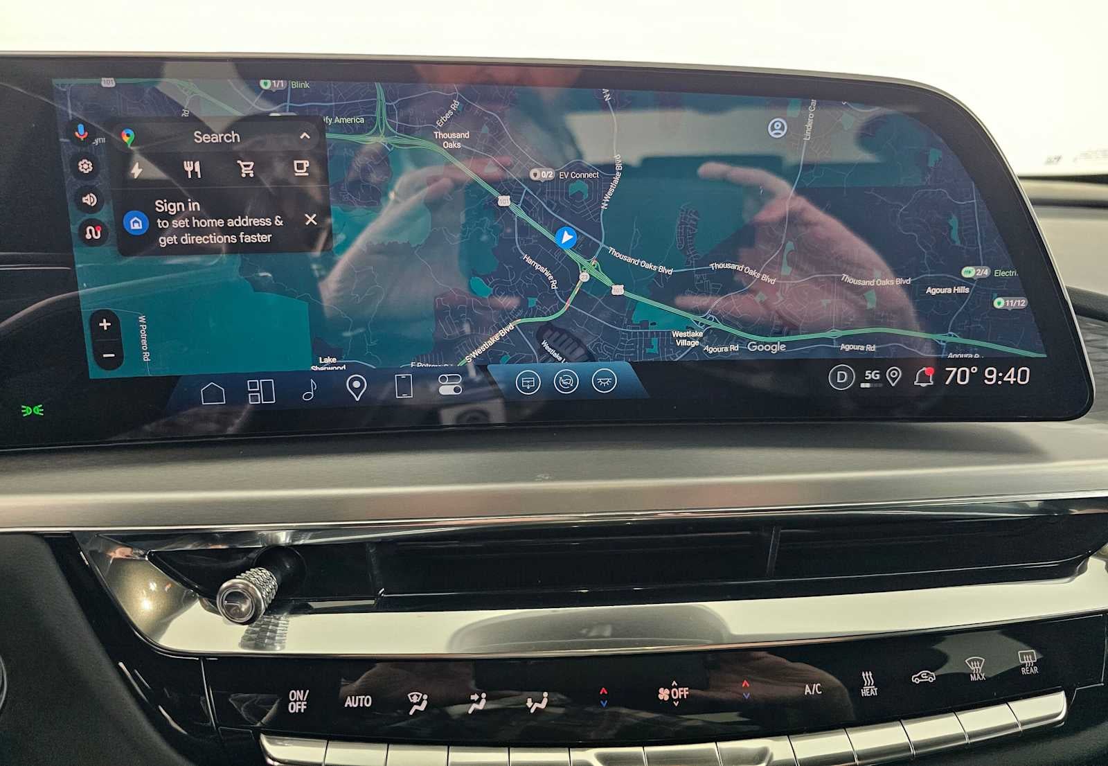 2025 Cadillac LYRIQ Luxury 1