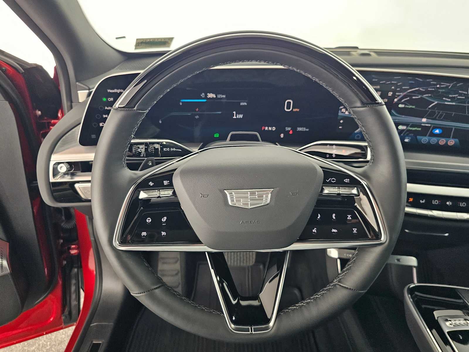 2025 Cadillac LYRIQ Luxury 3