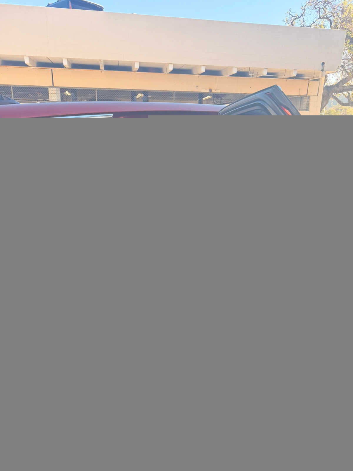 2025 Cadillac LYRIQ Luxury 3