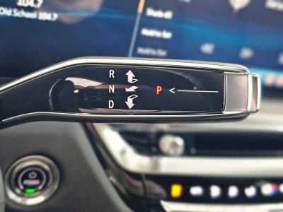 2025 Cadillac LYRIQ Luxury 3