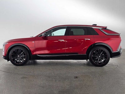 2025 Cadillac LYRIQ Luxury 3