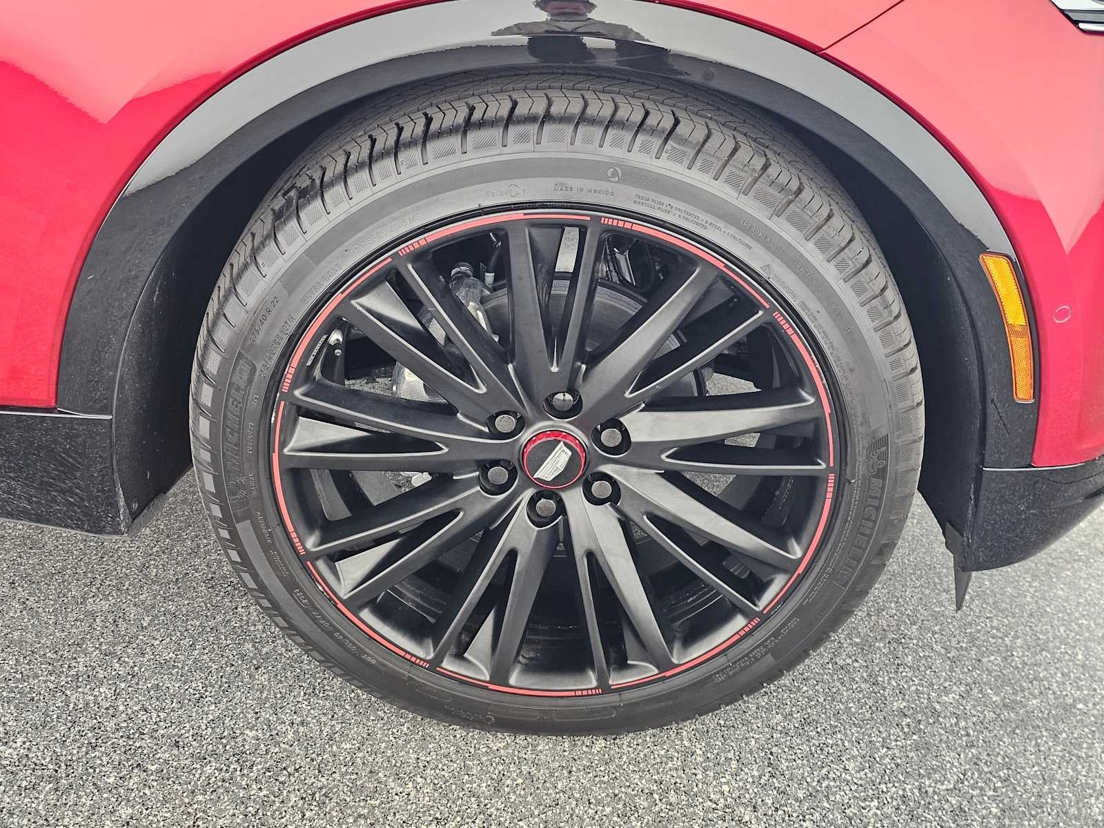 2025 Cadillac LYRIQ Luxury 3