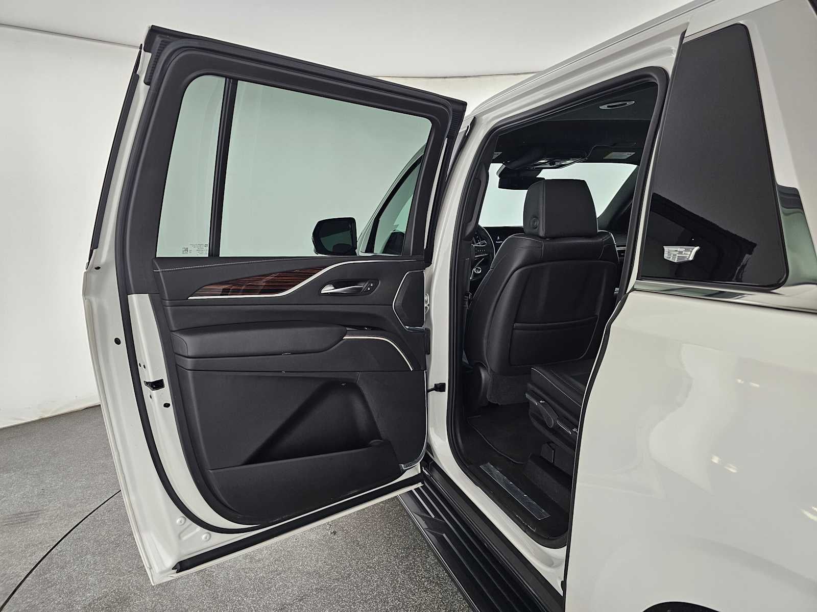 2021 Cadillac Escalade ESV Luxury