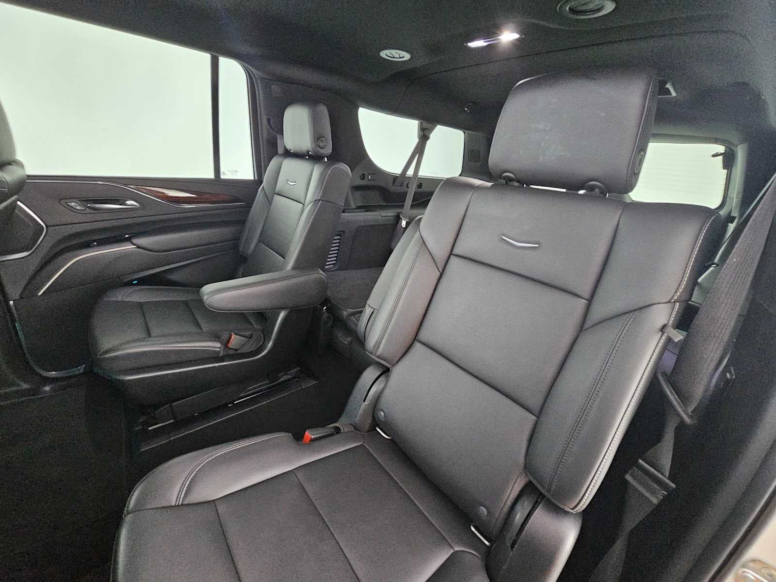 2021 Cadillac Escalade ESV Luxury