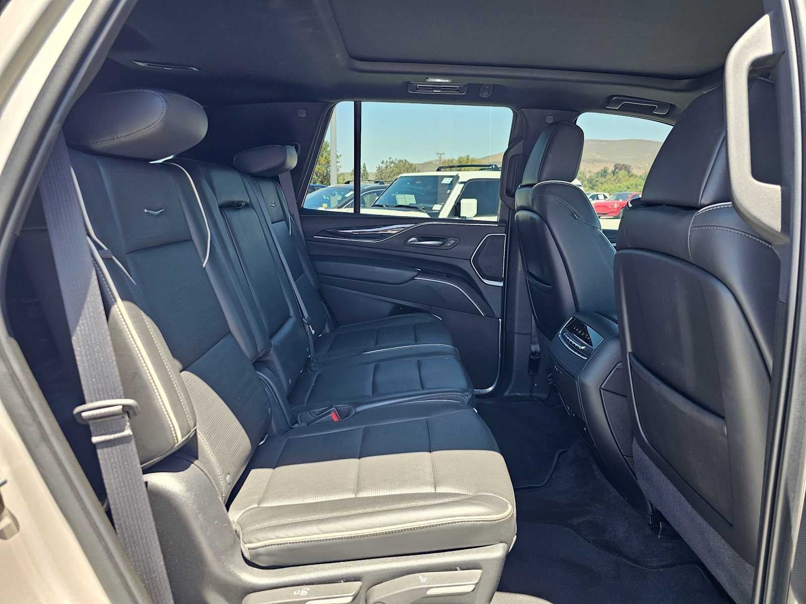 2022 Cadillac Escalade Sport