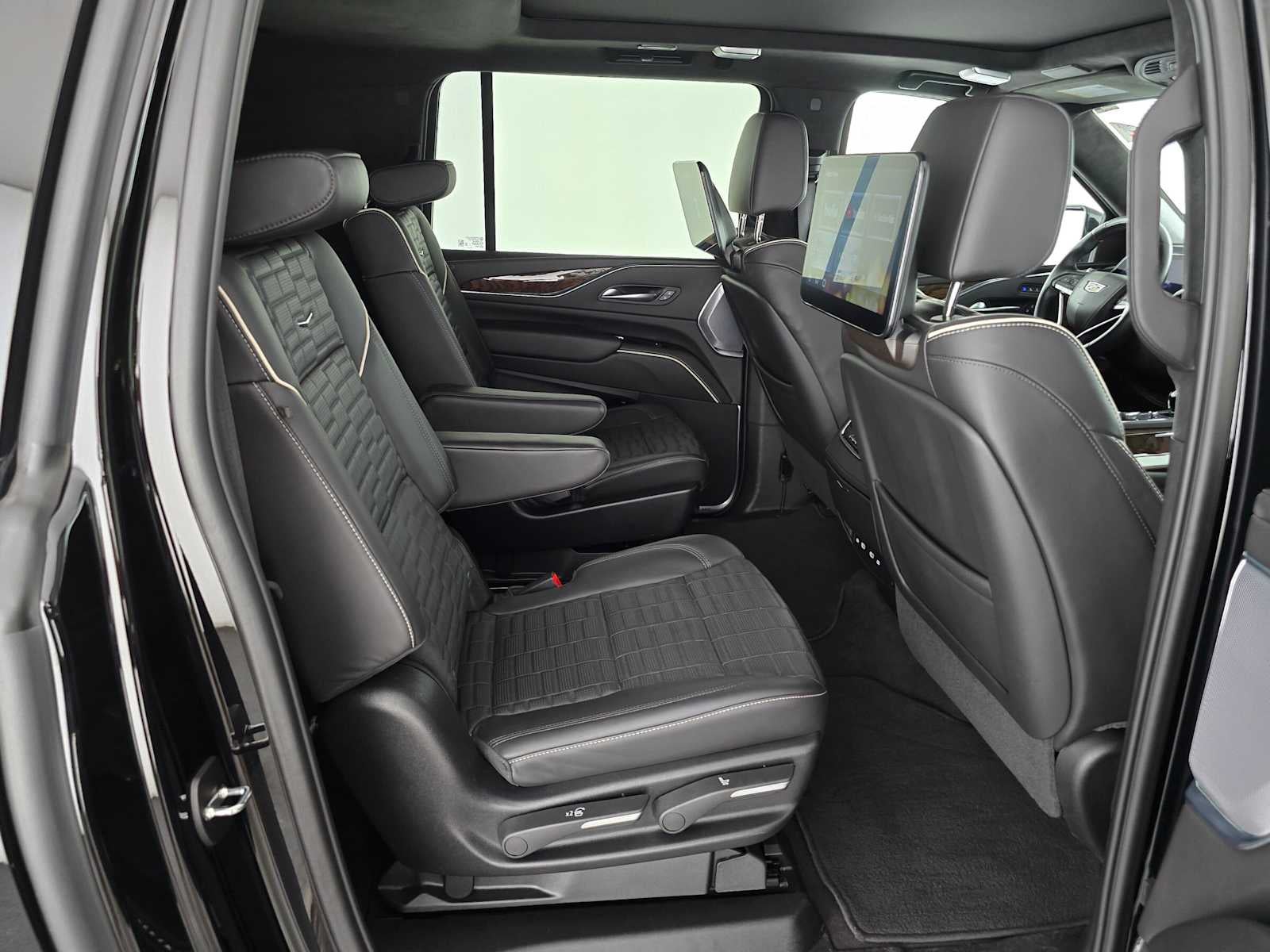 2024 Cadillac Escalade ESV Premium Luxury Platinum