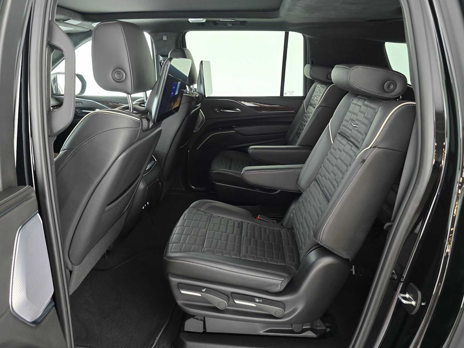 2024 Cadillac Escalade ESV Premium Luxury Platinum