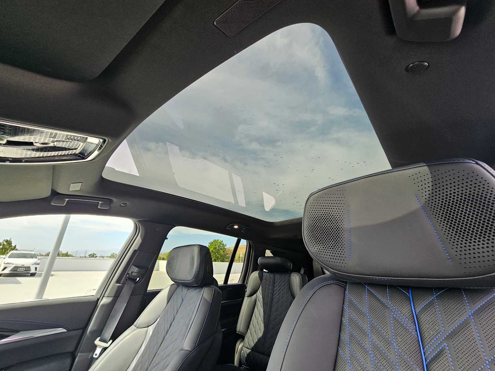 2025 Cadillac ESCALADE IQ Luxury 1