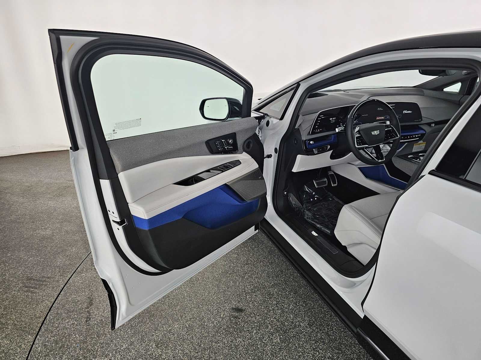 2027 Cadillac OPTIQ Premium Sport