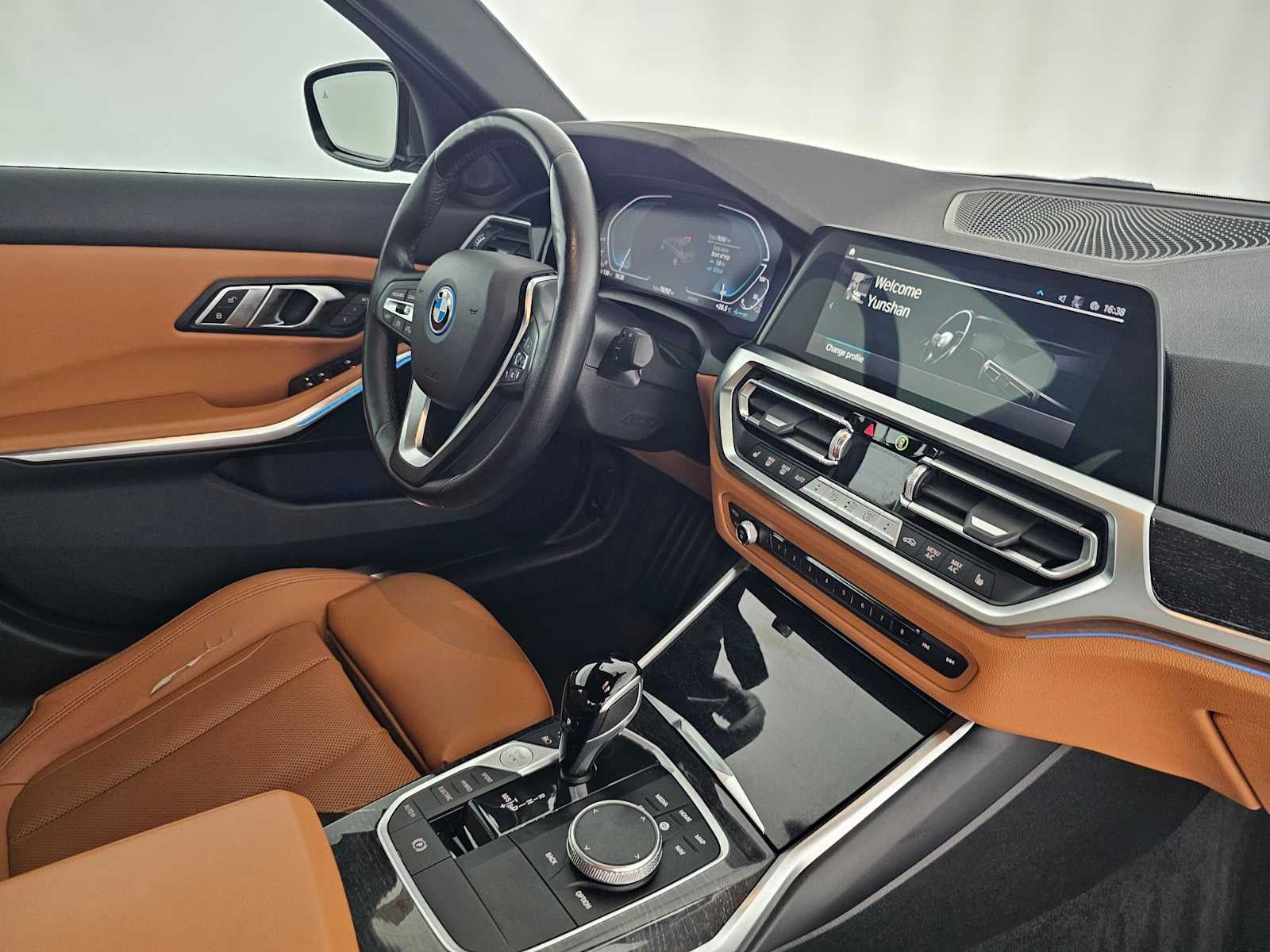 2022 BMW 3 Series 330e xDrive