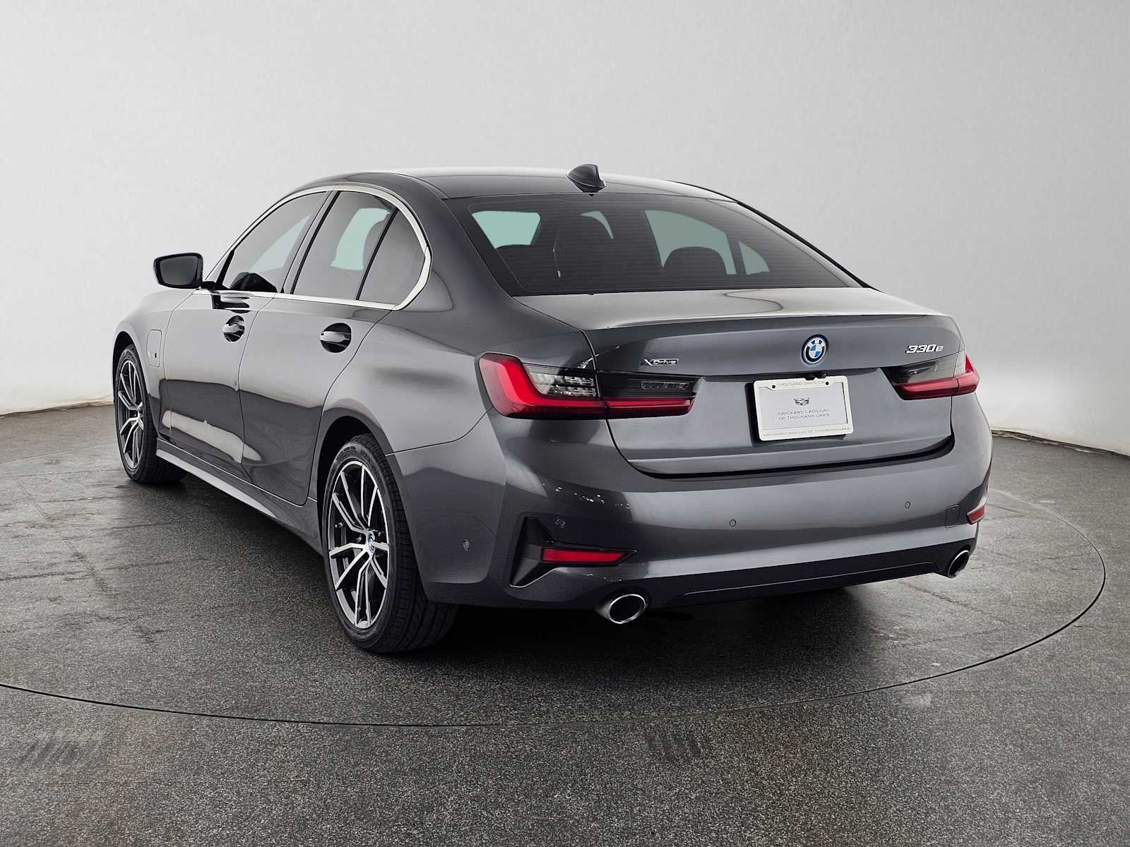 2022 BMW 3 Series 330e xDrive
