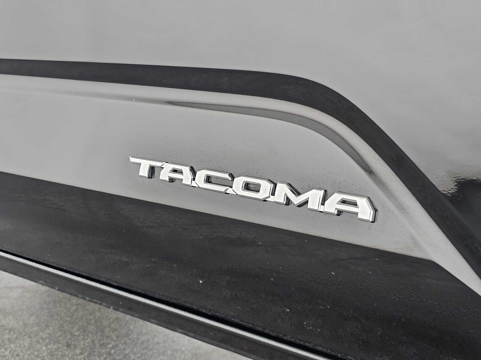 2025 Toyota Tacoma 2WD SR5