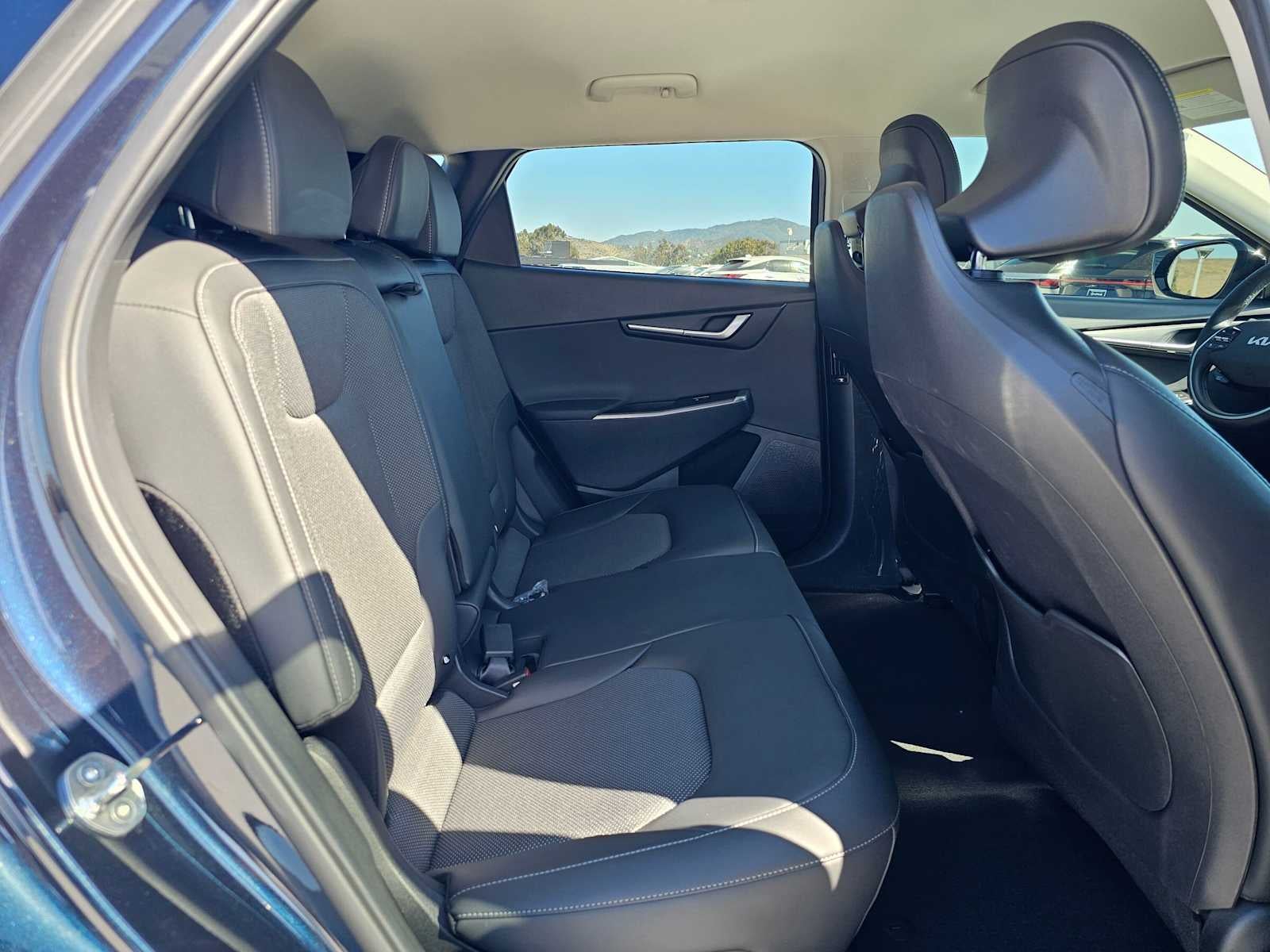 2024 Kia EV6 Light