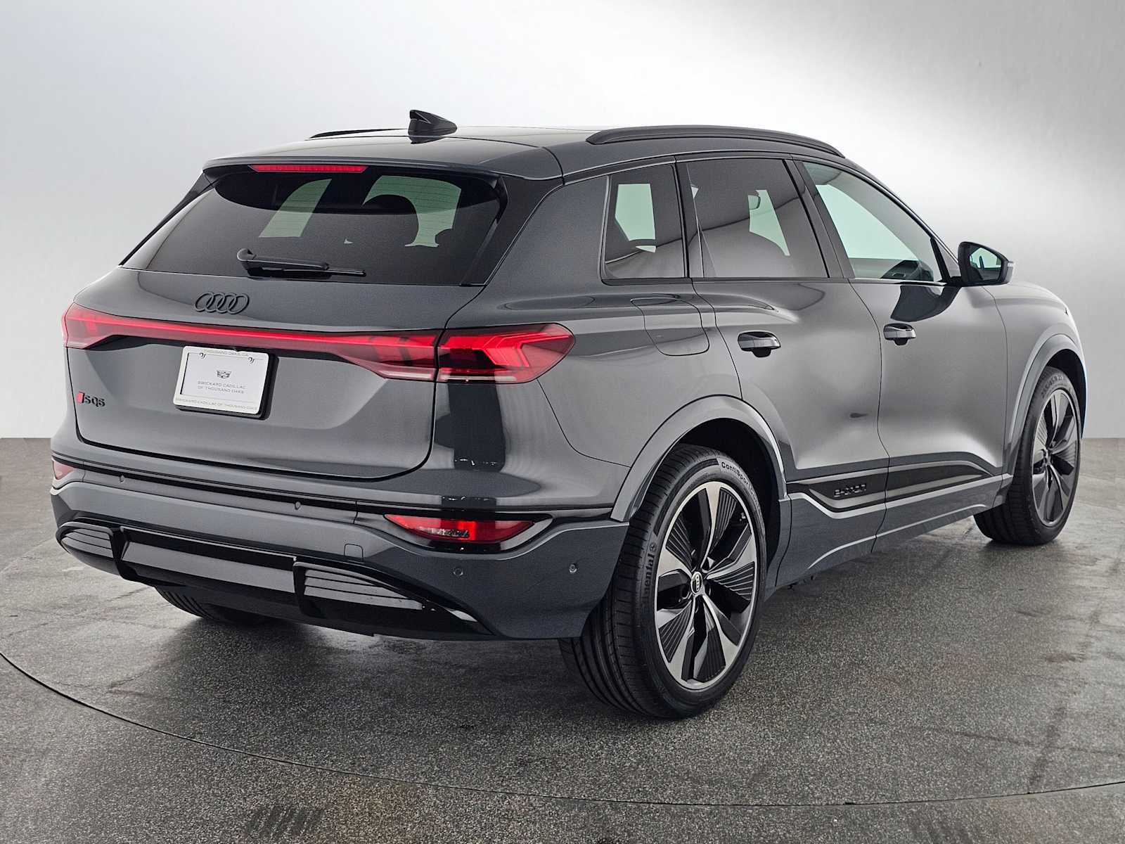 2025 Audi SQ6 e-tron Prestige