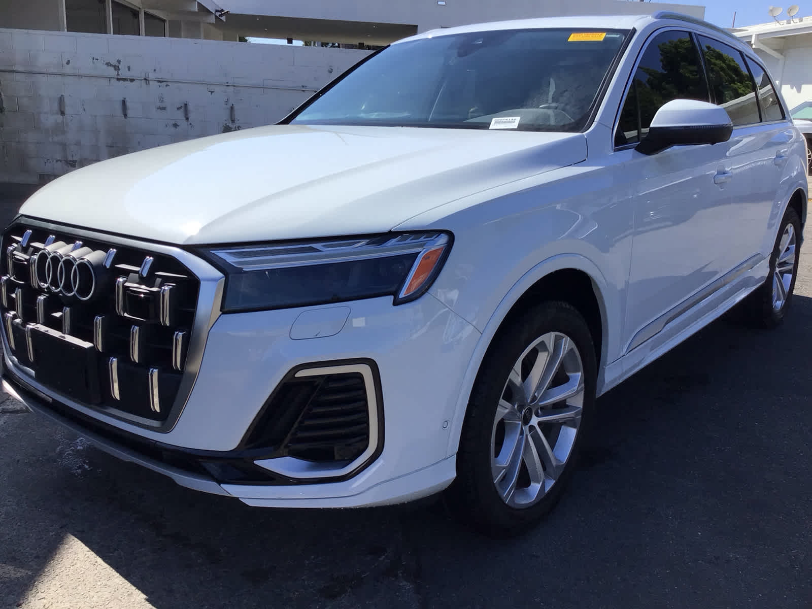 2025 Audi Q7 Premium Plus