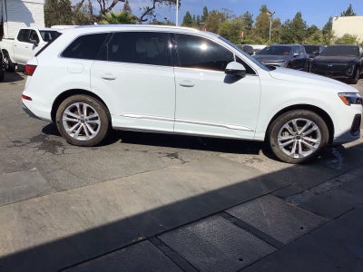 2025 Audi Q7 Premium Plus