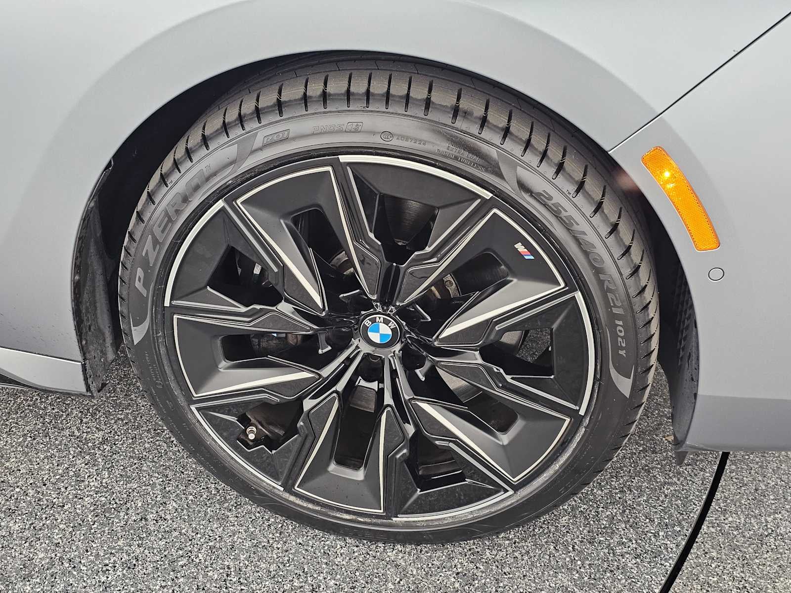 2023 BMW 7 Series 760i xDrive